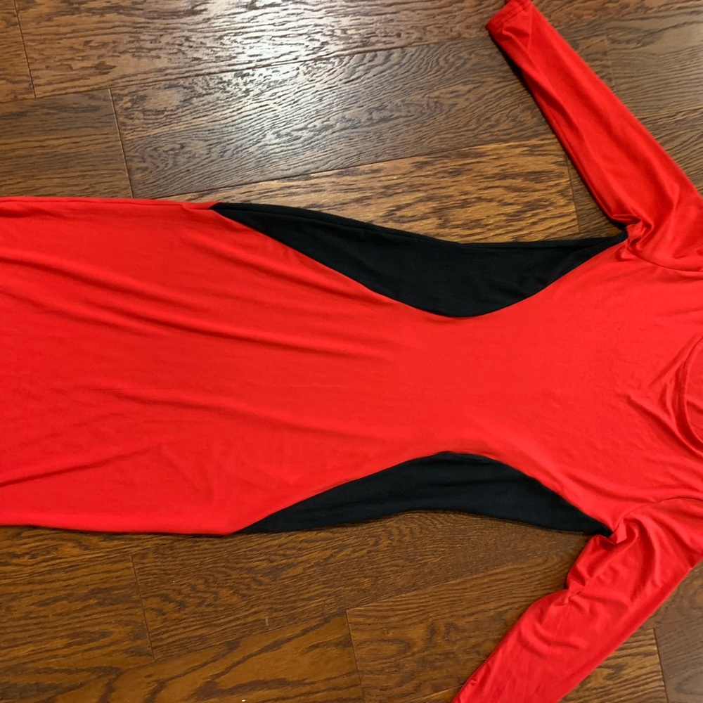 Dress - Picture 2 of 3